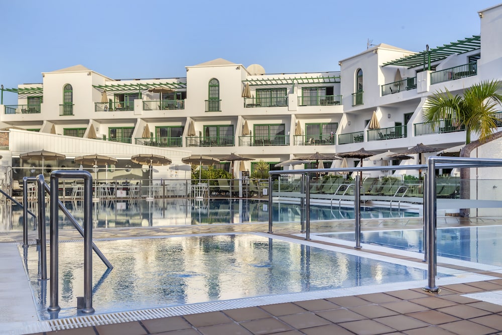 Club Del Carmen — Swimming pool in Puerto del Carmen, Canary Islands