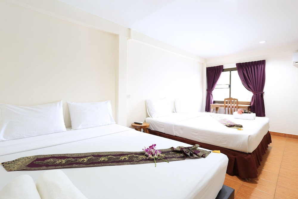 The Siam Guest House — Hotel rooms in Pattaya, Chonburi