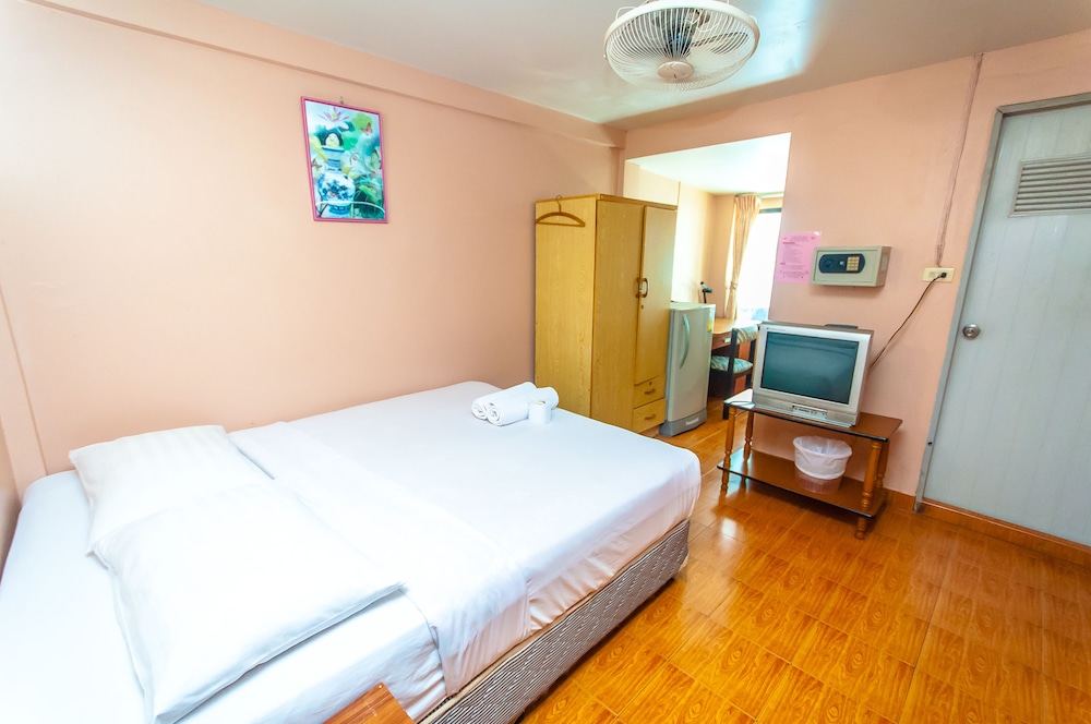 The Siam Guest House — Hotel rooms in Pattaya, Chonburi