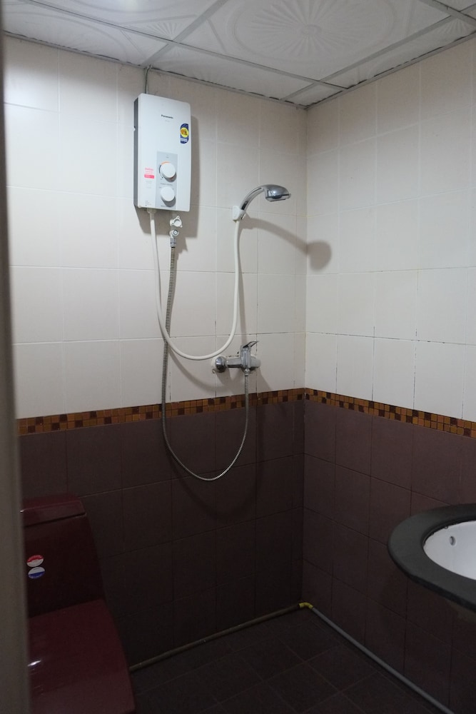 The Siam Guest House — Hotel rooms in Pattaya, Chonburi