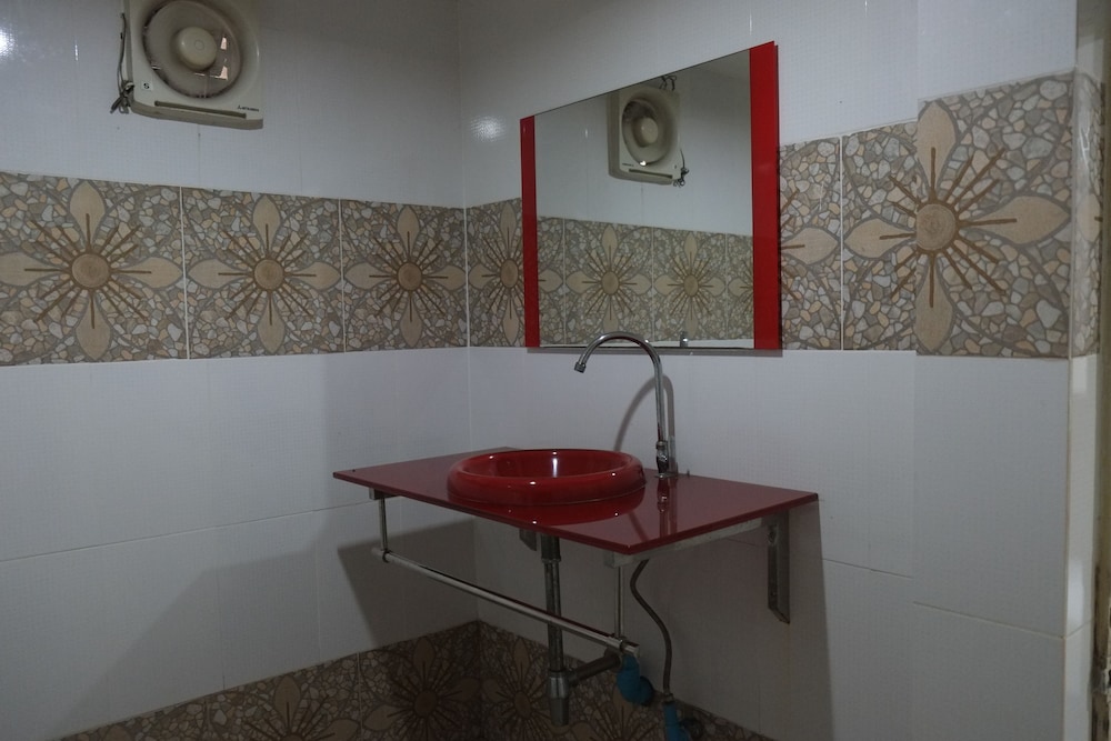 The Siam Guest House — Hotel rooms in Pattaya, Chonburi