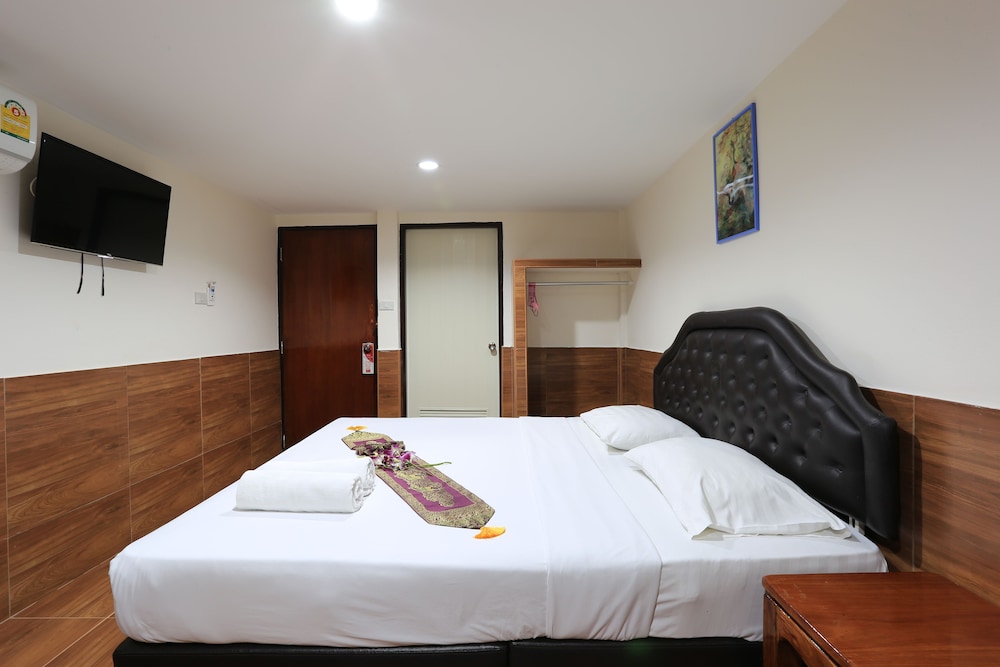 The Siam Guest House — Hotel rooms in Pattaya, Chonburi