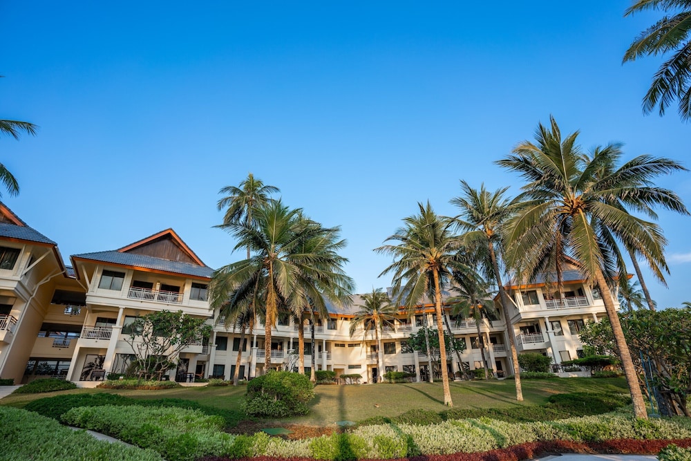SAii Laguna Phuket — Hotel building in Bang Tao Beach, Phuket Province