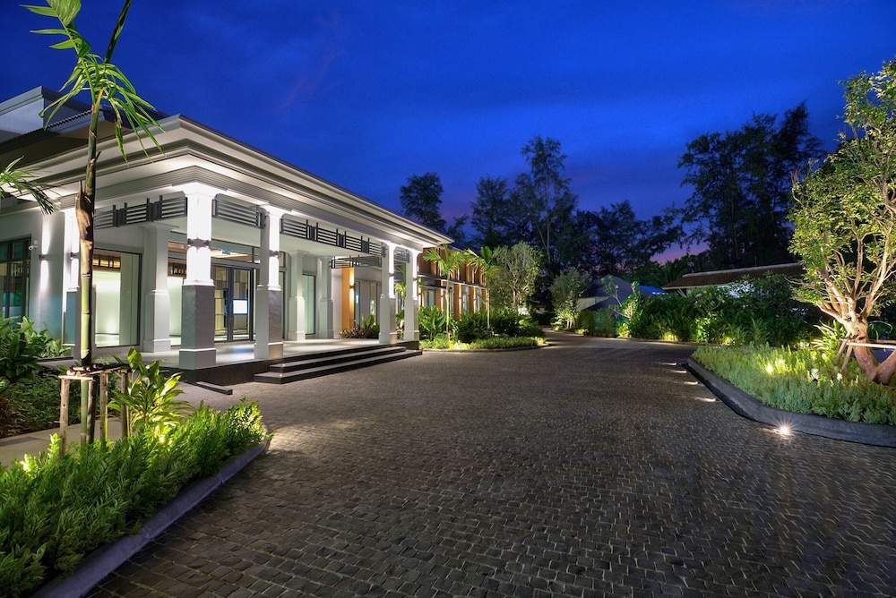 SAii Laguna Phuket — Hotel building in Bang Tao Beach, Phuket Province