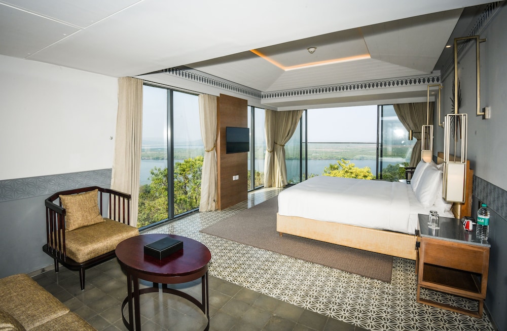 DoubleTree by Hilton Goa-Panaji — Hotel rooms in Divar Island, Goa