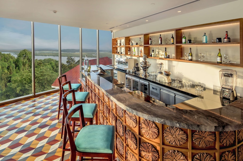 DoubleTree by Hilton Goa-Panaji — Restaurant & bars in Divar Island, Goa