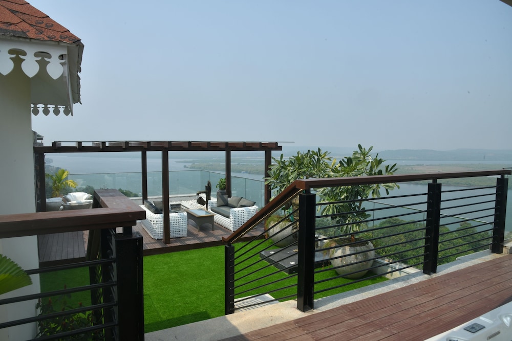 DoubleTree by Hilton Goa-Panaji — Sports & recreation in Divar Island, Goa