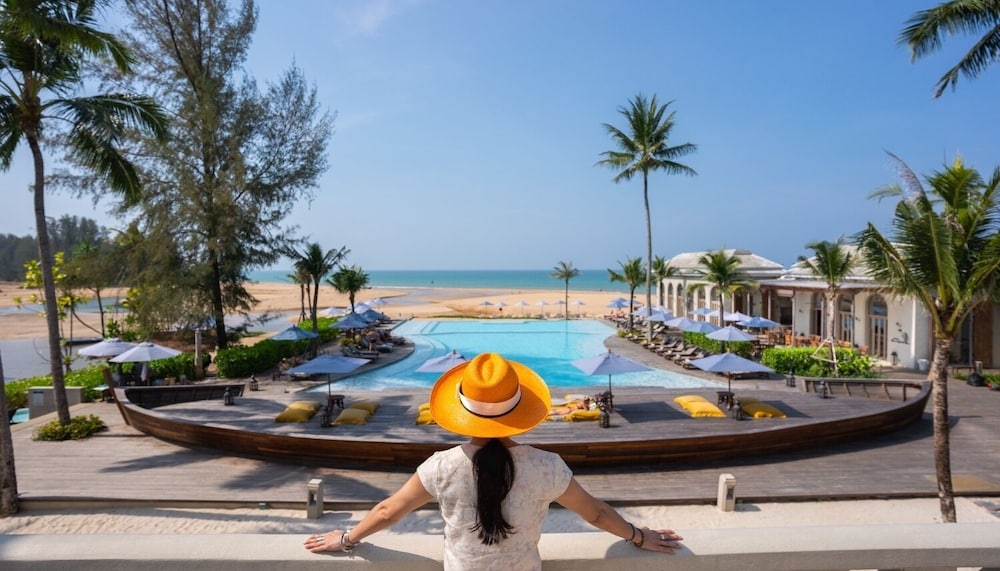 Devasom Khao Lak Beach Resort & Villas — Swimming pool in Khao Lak, Phang Nga