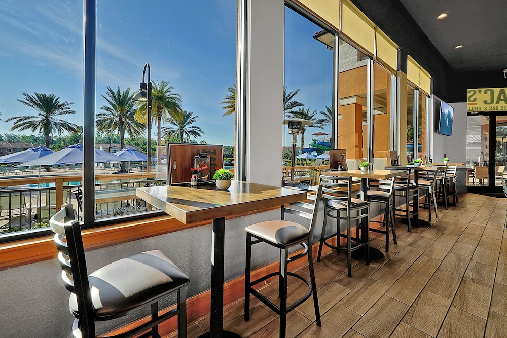 Regal Oaks Resort Vacation Townhomes by IDILIQ — Restaurant & bars in Kissimmee, Florida