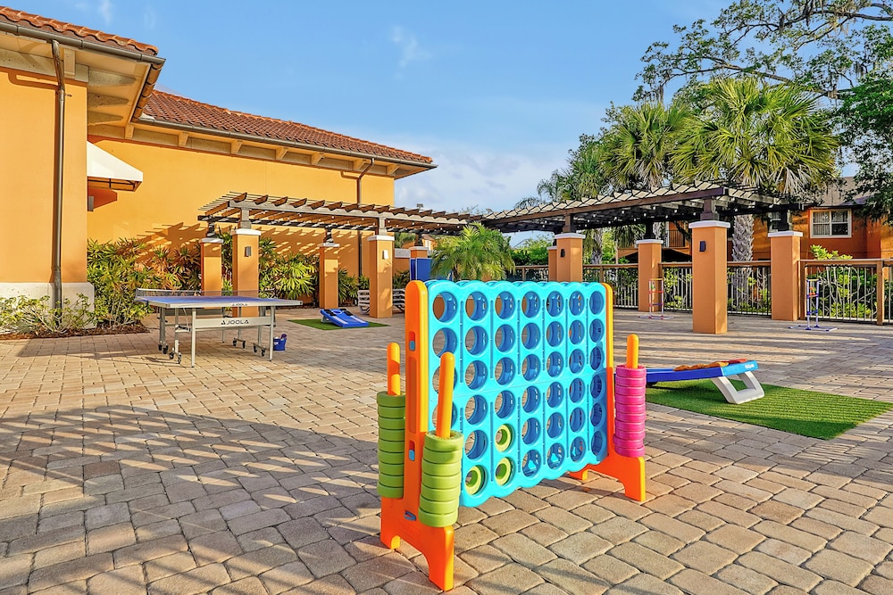 Regal Oaks Resort Vacation Townhomes by IDILIQ — Sports & recreation in Kissimmee, Florida