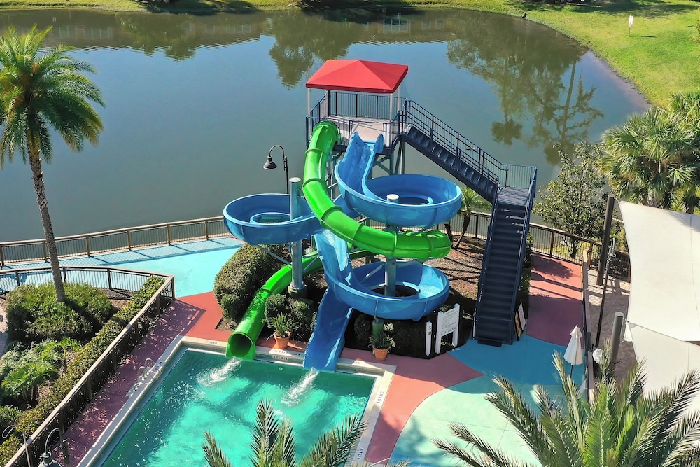 Regal Oaks Resort Vacation Townhomes by IDILIQ — Swimming pool in Kissimmee, Florida