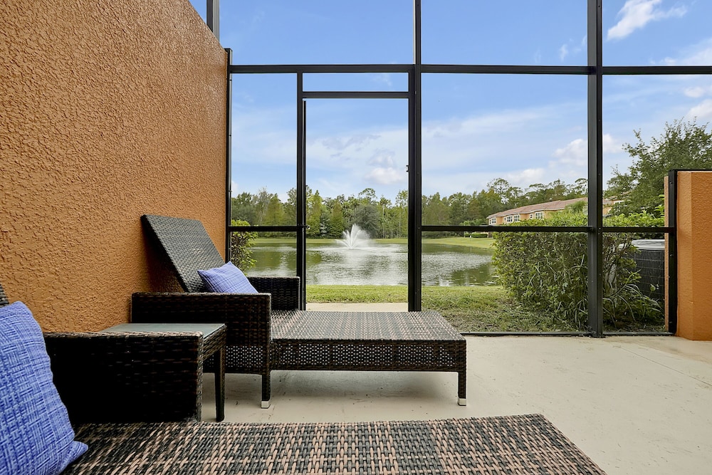 Regal Oaks Resort Vacation Townhomes by IDILIQ — Hotel rooms in Kissimmee, Florida