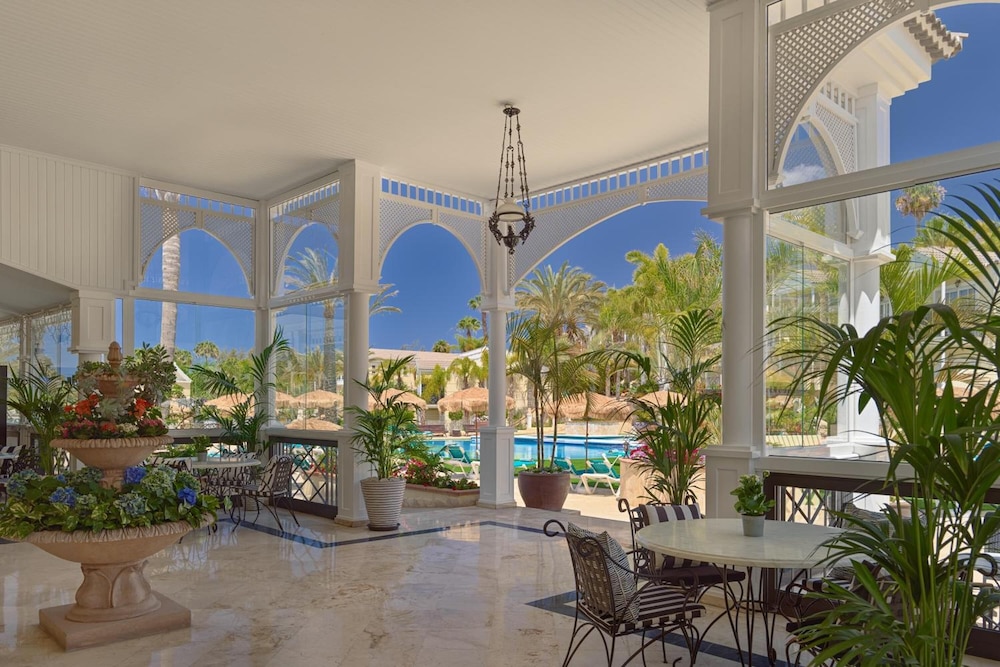 Gran Oasis Resort — Swimming pool in Playa de las Americas, Canary Islands