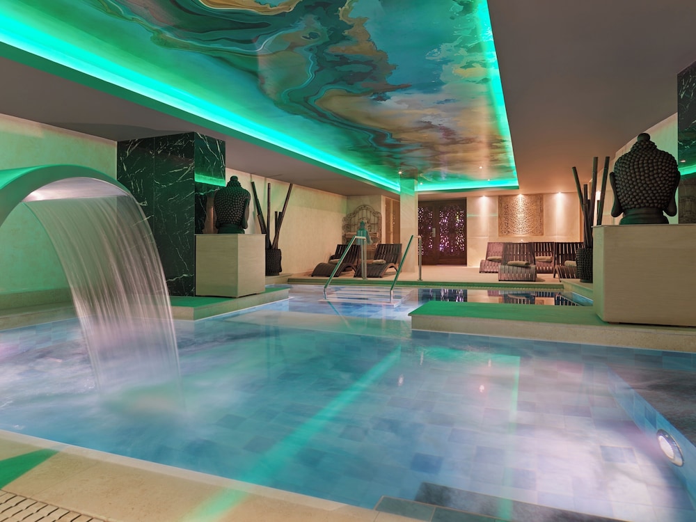 Gran Oasis Resort — Spa in Playa de las Americas, Canary Islands