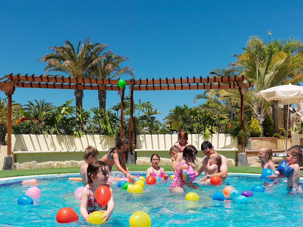 Gran Oasis Resort — Attractions for children in Playa de las Americas, Canary Islands