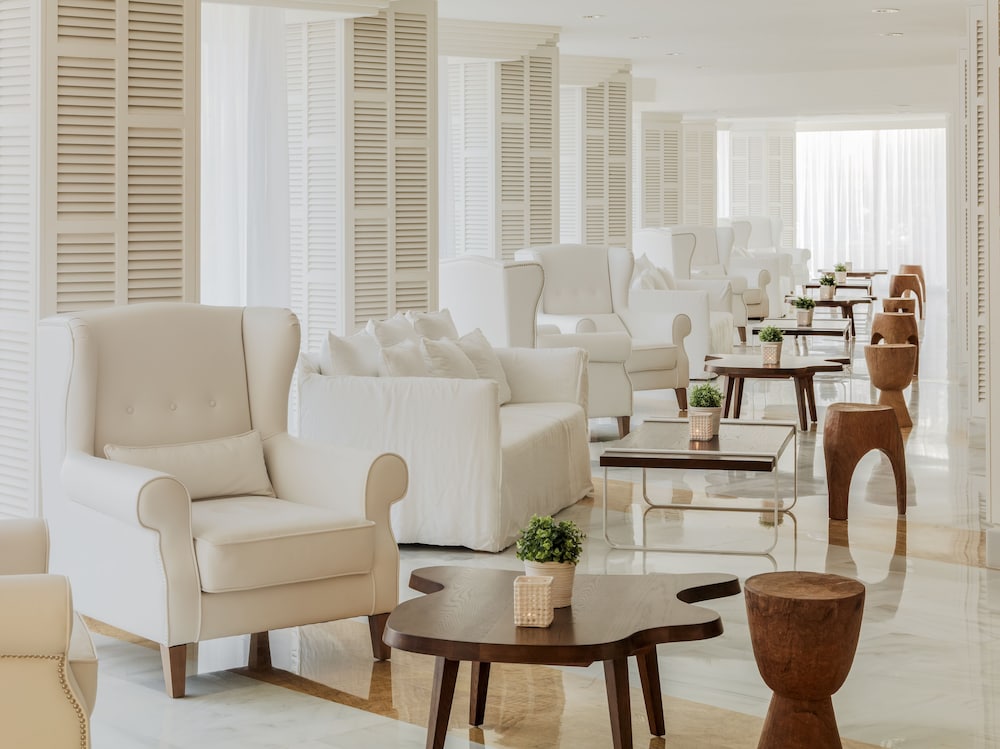 Boutique Hotel H10 Blue Mar - Adults Only — Restaurant & bars in Andratx, Balearic Islands