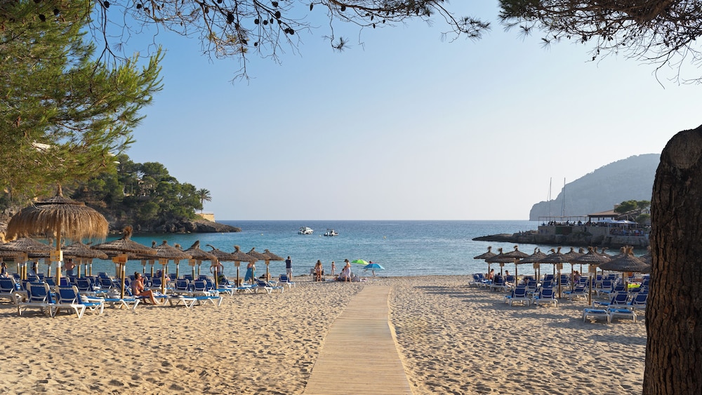Boutique Hotel H10 Blue Mar - Adults Only — Beach in Andratx, Balearic Islands