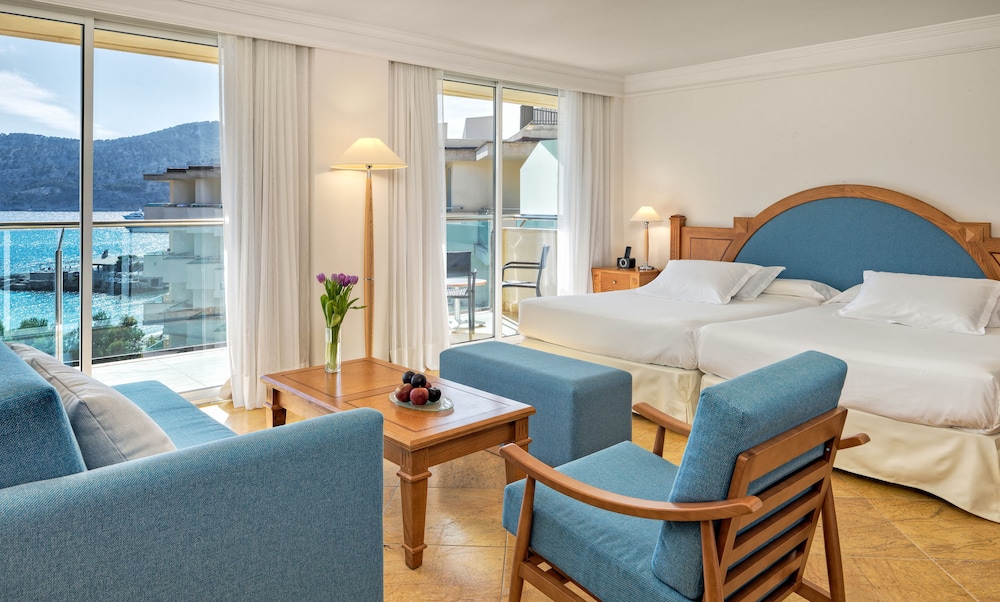Boutique Hotel H10 Blue Mar - Adults Only — Hotel rooms in Andratx, Balearic Islands