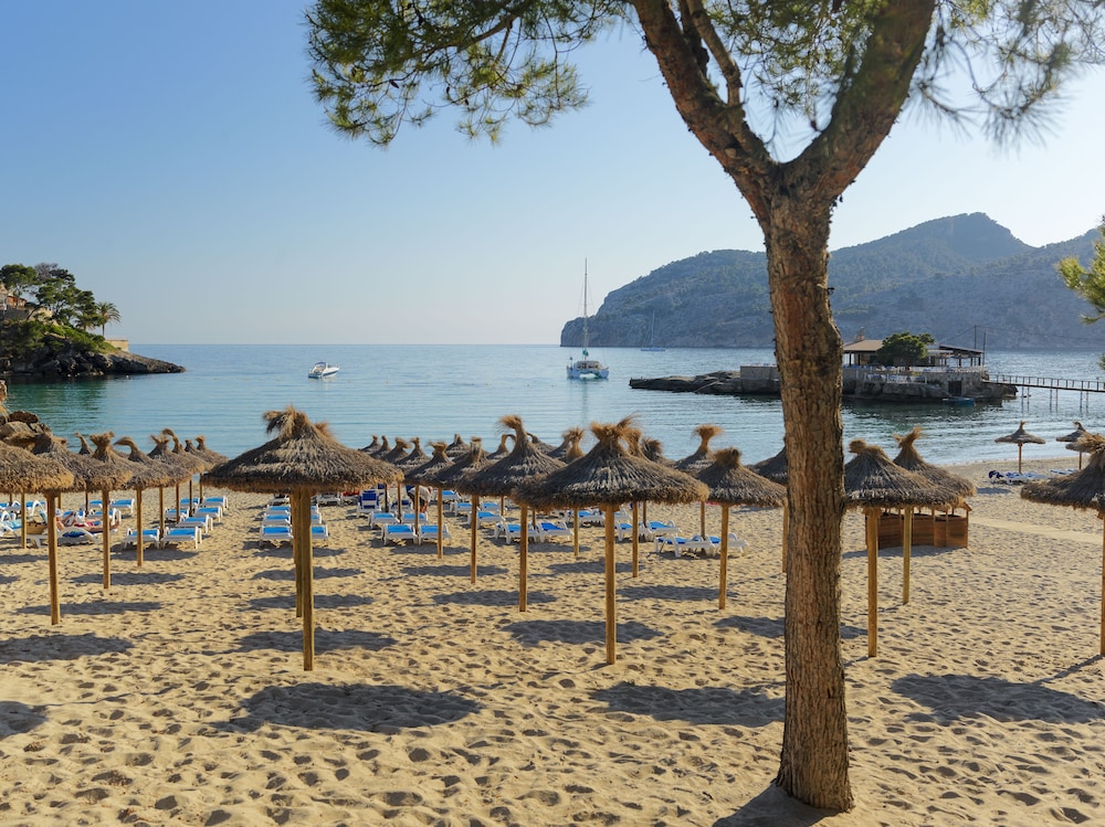 Boutique Hotel H10 Blue Mar - Adults Only — Beach in Andratx, Balearic Islands