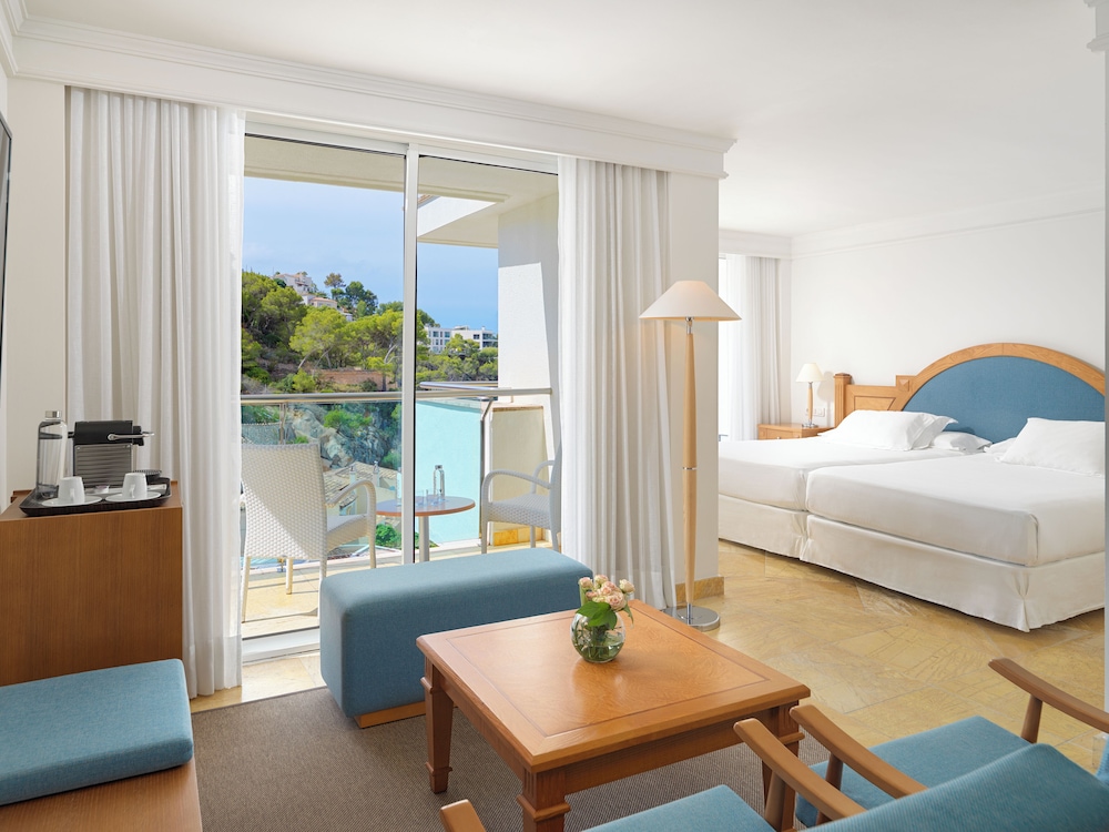 Boutique Hotel H10 Blue Mar - Adults Only — Hotel rooms in Andratx, Balearic Islands
