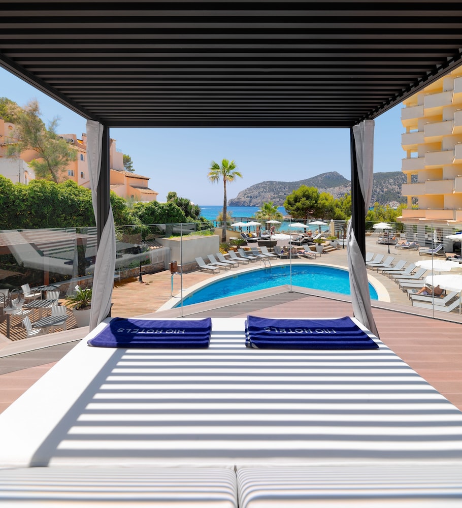 Boutique Hotel H10 Blue Mar - Adults Only — Swimming pool in Andratx, Balearic Islands