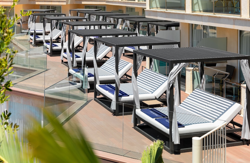 Boutique Hotel H10 Blue Mar - Adults Only — Swimming pool in Andratx, Balearic Islands