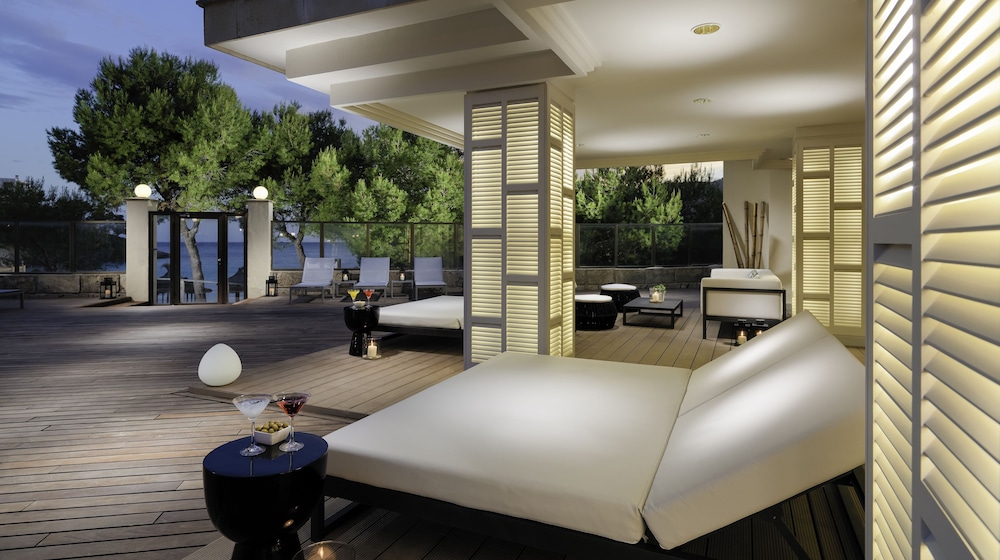 Boutique Hotel H10 Blue Mar - Adults Only — Hotel rooms in Andratx, Balearic Islands