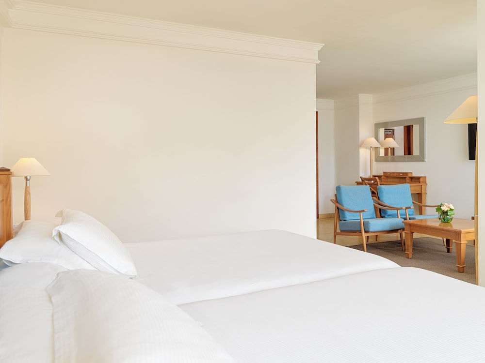 Boutique Hotel H10 Blue Mar - Adults Only — Hotel rooms in Andratx, Balearic Islands