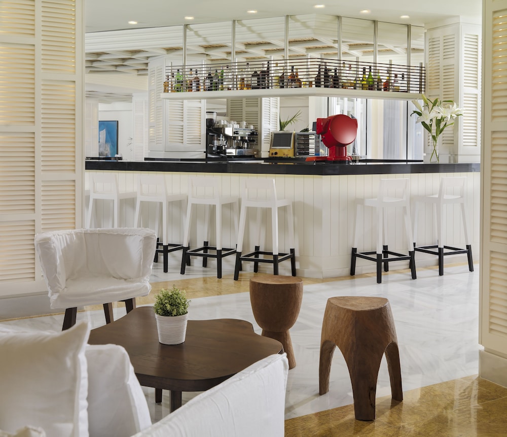 Boutique Hotel H10 Blue Mar - Adults Only — Restaurant & bars in Andratx, Balearic Islands