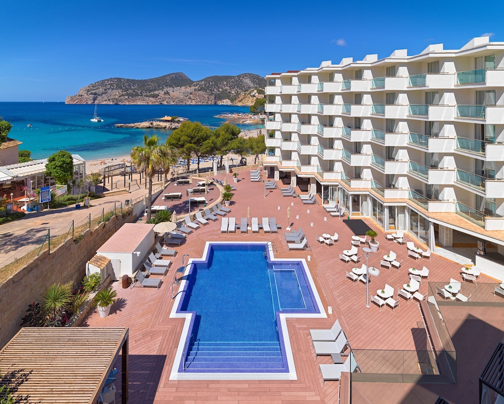 Boutique Hotel H10 Blue Mar - Adults Only — Swimming pool in Andratx, Balearic Islands