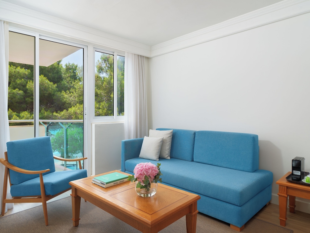 Boutique Hotel H10 Blue Mar - Adults Only — Hotel rooms in Andratx, Balearic Islands