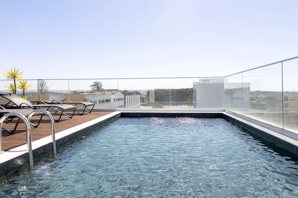 Oporto Airport & Business Hotel
