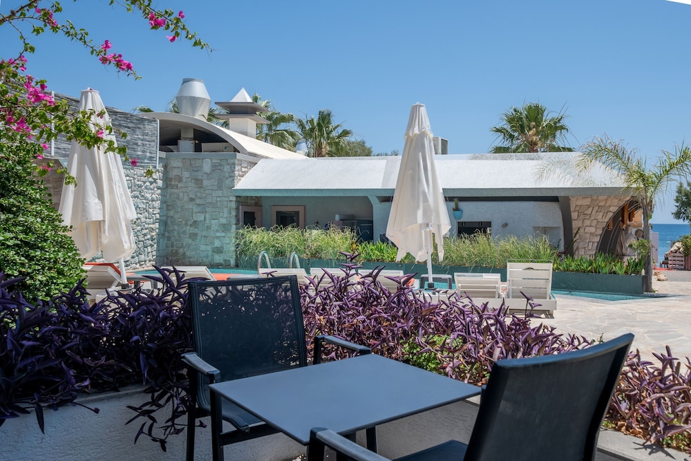 Myella Boutique Hotel — Swimming pool in Bodrum, Mugla