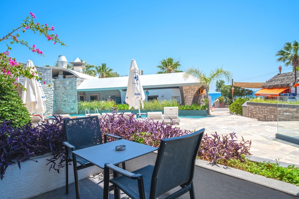 Myella Boutique Hotel — Swimming pool in Bodrum, Mugla