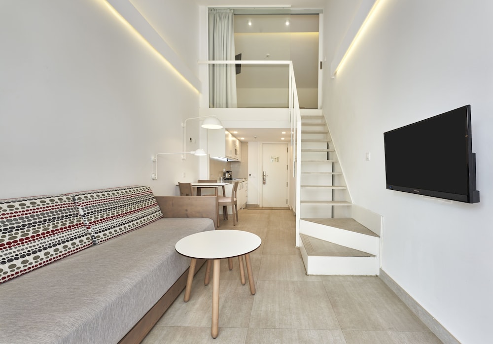Hoposa Hotel & Apartments Villaconcha — Hotel rooms in Puerto Pollensa, Balearic Islands