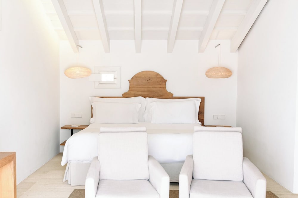 Torralbenc, a Small Luxury Hotel of the World — Hotel rooms in Cala'n Porter, Balearic Islands