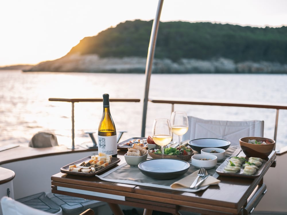 Torralbenc, a Small Luxury Hotel of the World — Restaurant & bars in Cala'n Porter, Balearic Islands