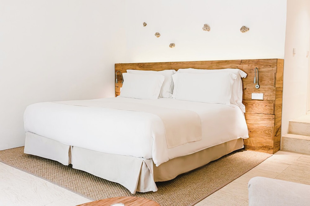 Torralbenc, a Small Luxury Hotel of the World — Hotel rooms in Cala'n Porter, Balearic Islands