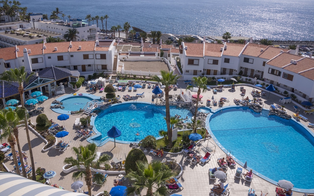Hovima Atlantis — Swimming pool in Costa Adeje, Canary Islands