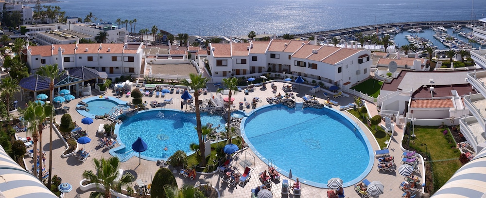 Hovima Atlantis — Swimming pool in Costa Adeje, Canary Islands