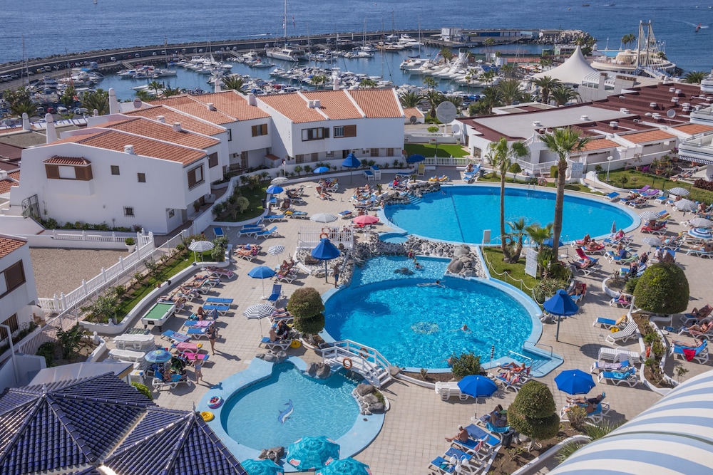 Hovima Atlantis — Swimming pool in Costa Adeje, Canary Islands