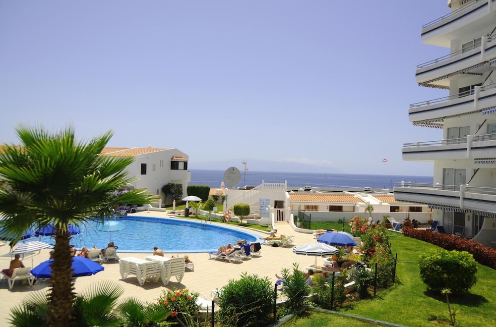 Hovima Atlantis — Swimming pool in Costa Adeje, Canary Islands