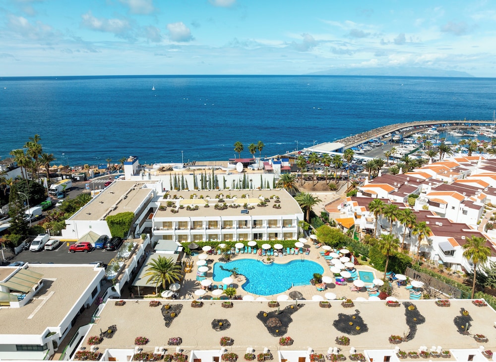 Hovima Panorama — Swimming pool in Costa Adeje, Canary Islands