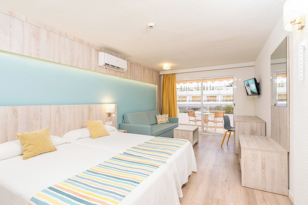 Hovima Panorama — Hotel rooms in Costa Adeje, Canary Islands