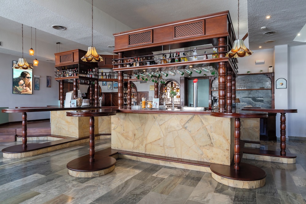 Hovima Panorama — Restaurant & bars in Costa Adeje, Canary Islands