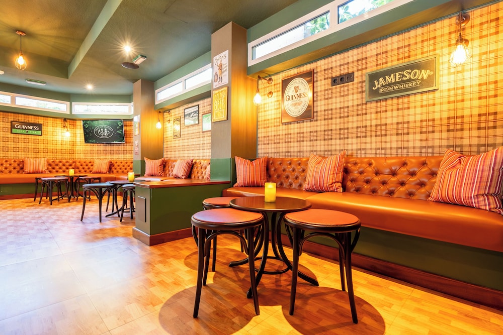 HOVIMA Santa María — Restaurant & bars in Costa Adeje, Canary Islands