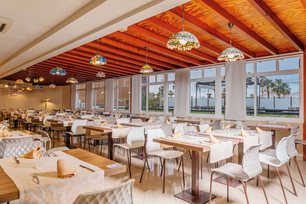 HOVIMA Santa María — Restaurant & bars in Costa Adeje, Canary Islands