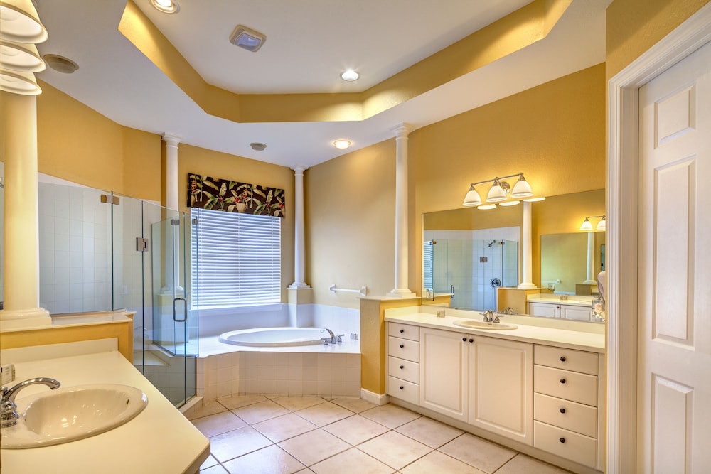 Legacy Hotel at IMG Academy — Hotel rooms in Bradenton, Florida