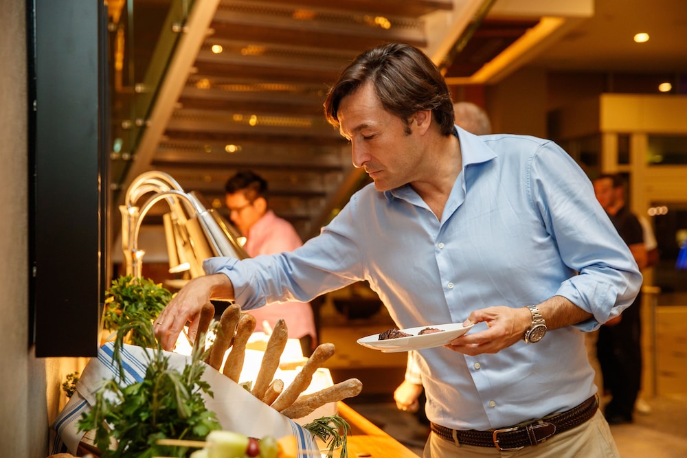 Legacy Hotel at IMG Academy — Restaurant & bars in Bradenton, Florida