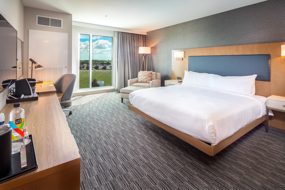 Legacy Hotel at IMG Academy — Hotel rooms in Bradenton, Florida